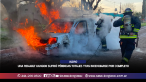 ALDAO: UNA RENAULT KANGOO SUFRIÓ PÉRDIDAS TOTALES TRAS INCENDIARSE POR COMPLETO