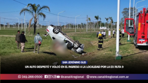 SAN JERÓNIMO SUD: UN AUTO DESPISTÓ Y VOLCÓ EN EL INGRESO A LA LOCALIDAD POR LA EX RUTA 9
